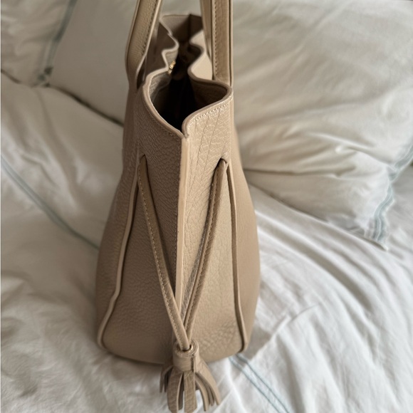 Longchamp Tan Leather Tote - Picture 2 of 6